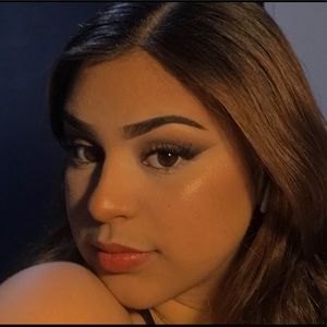 Meet your Posher, Annie